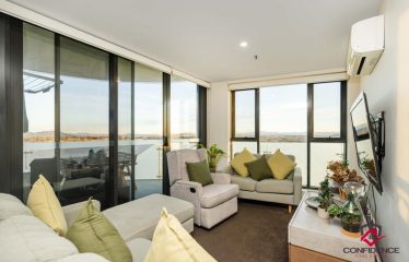 Immaculate 2 Bedroom Apartment with Panoramic Views!